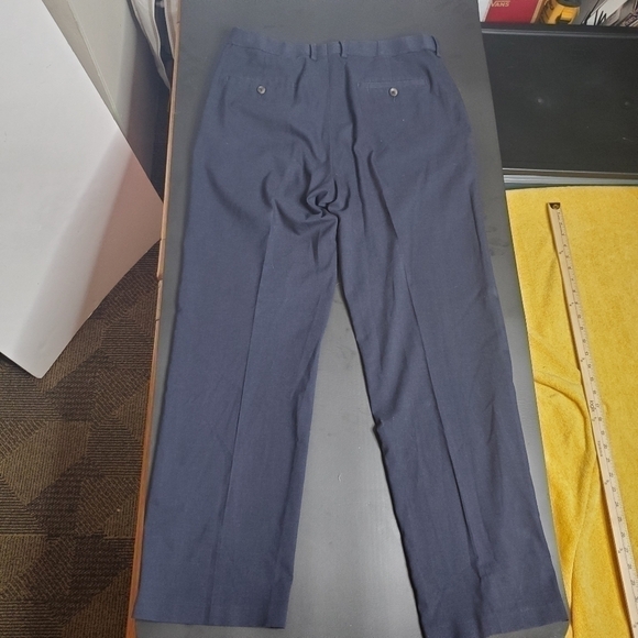 J.M. Haggar Dress Pants Men's 34x32 Navy Blue - Picture 4 of 8